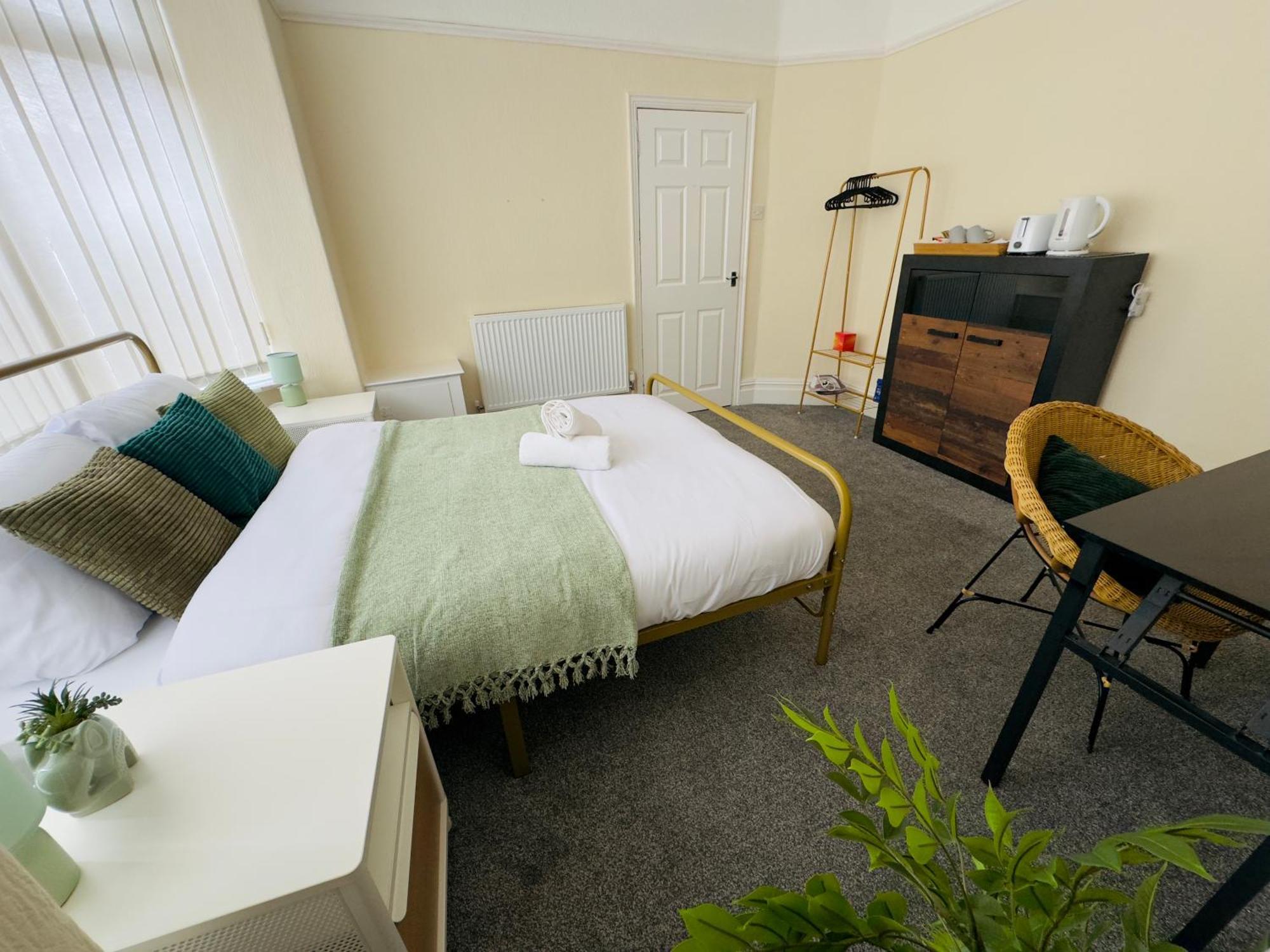 Double Bedroom Near City Center แมนเชสเตอร์ ภายนอก รูปภาพ